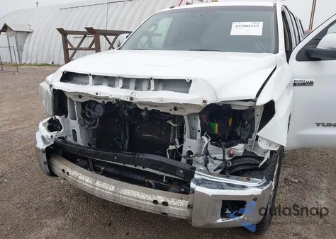 2014 Toyota Tundra Limited 5.7L V8 z USA, uszkodzony, nr VIN 5TFHY5F1XEX360819